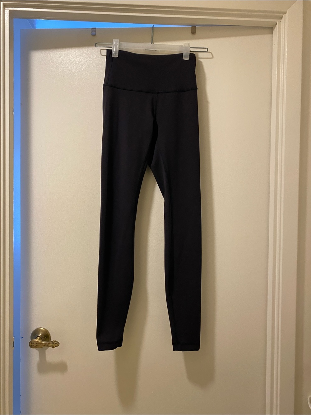 Authentic Lululemon Black High-Waist Stretch Leggings Women’s Size 4.